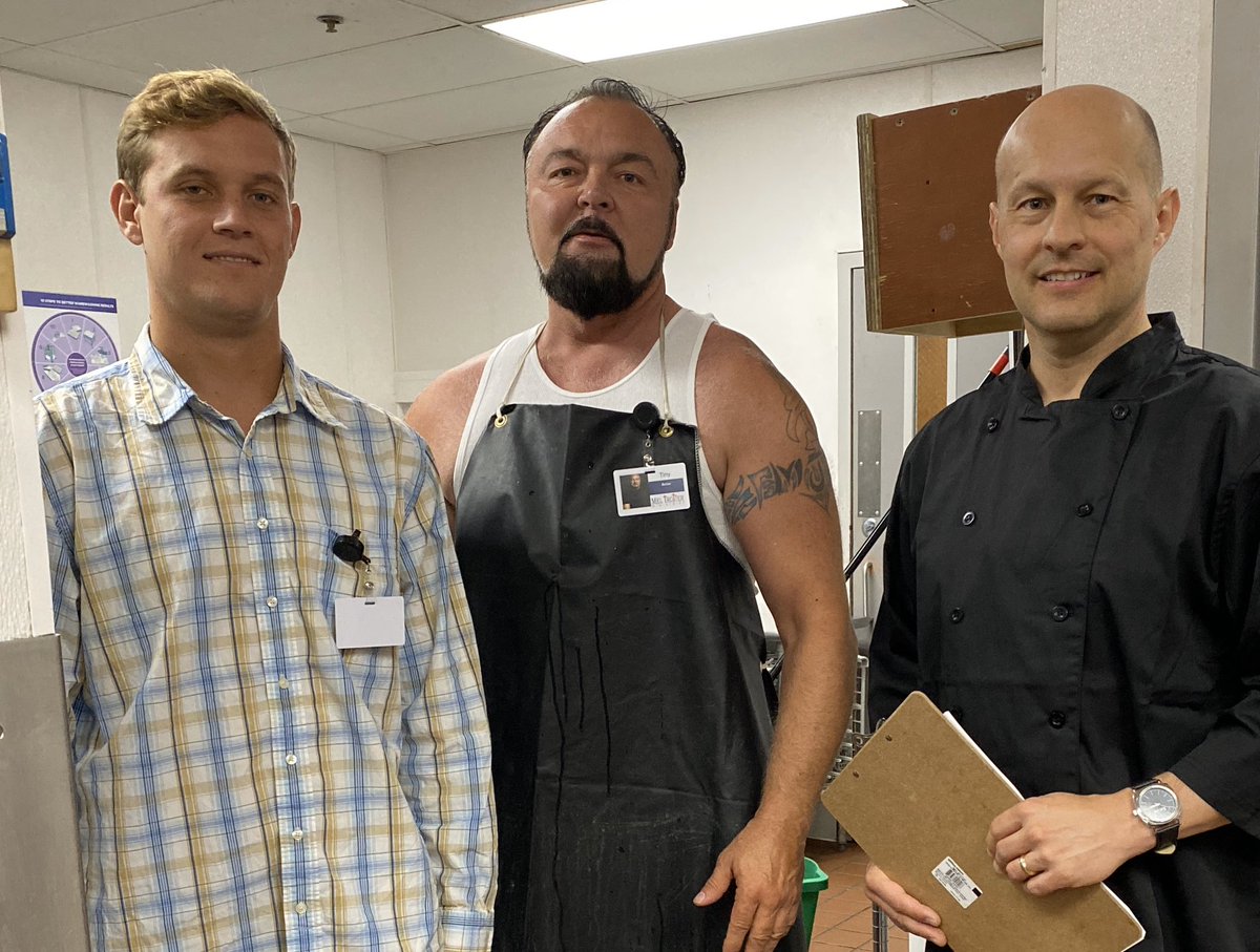 TheBurkeSage's tweet photo. On set filming ‘One Life at a Time’ starring Dean Cain! In the kitchen today with Michael Alexander and Luke Schroder (yes, it’s Ricky Schroder’s son). #faithbasedfilms #meltrotterministries #michiganfilm #amtcgrads #jcfilmspresents @deancain @alexandermichaelj @lukeschroder https://t.co/tp0tBUQyNM