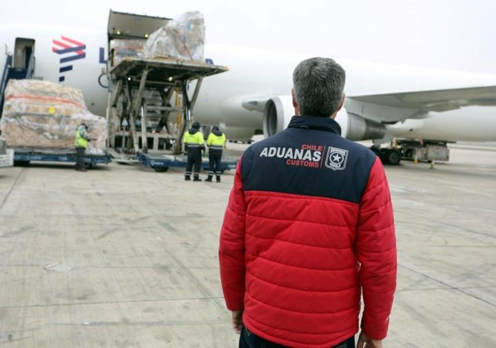 OeaSoluciones's tweet photo. #Chile Aduanas y DGAC homologarán requisitos de sus programas #OperadorEconómicoAutorizado y Seguridad de Carga Aérea

👉 https://t.co/4MD8k2WywN

#AduanaDeChile #AgenteDeAduana #AlianzaDelPacifico #OperadorAutorizado #OperadorLogístico #AlianzaDelPacífico #LogísticaInternacional https://t.co/FCU8Fe0ebz