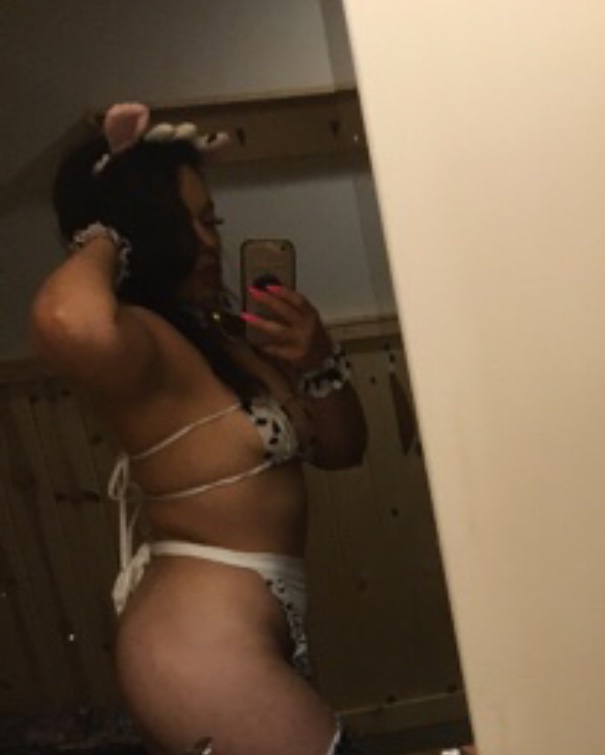 SweetWhisky1's tweet photo. ✨25% OFF!!✨

HURRY!! Limited discount spots left!! 

🔐NO locked posts!!

🔞XXX videos and pics included! 

https://t.co/TKzd5rjnb5

#XXXvideos #onlyfans #ebony #mixedbabe #thick #onlyfanspromo #cummplay #tuesdayvibes https://t.co/mvNB9jVW34