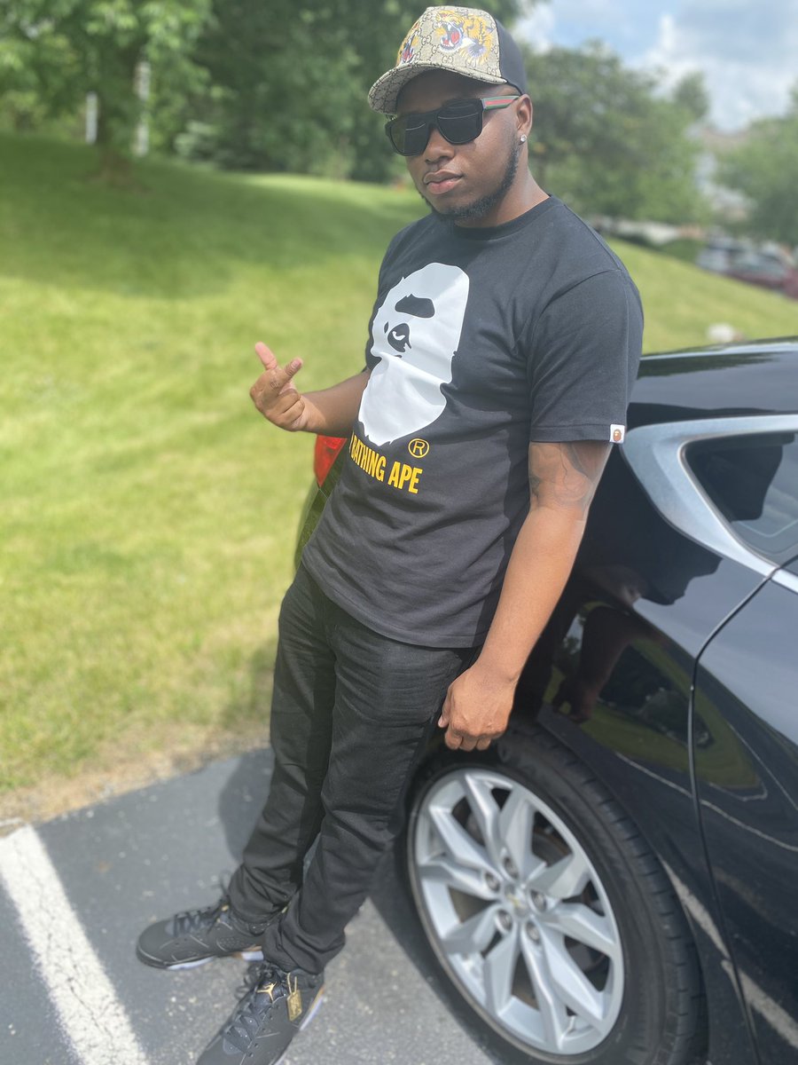 Streetz_Calling's tweet photo. Damn it feel good to be a hustla 😎 #happybirthdaytome 🎉 https://t.co/BXkkfRhp5x