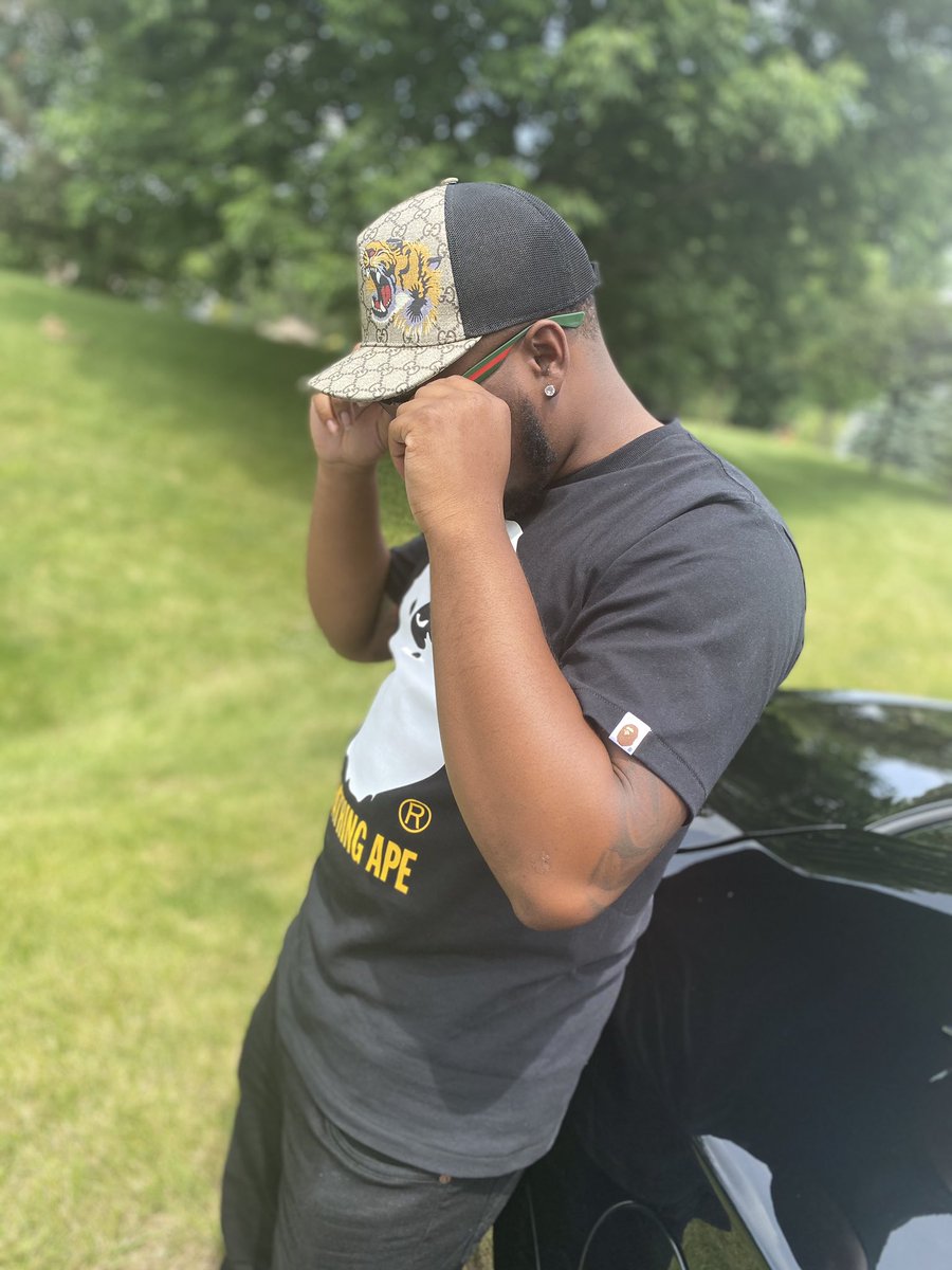 Streetz_Calling's tweet photo. Damn it feel good to be a hustla 😎 #happybirthdaytome 🎉 https://t.co/BXkkfRhp5x