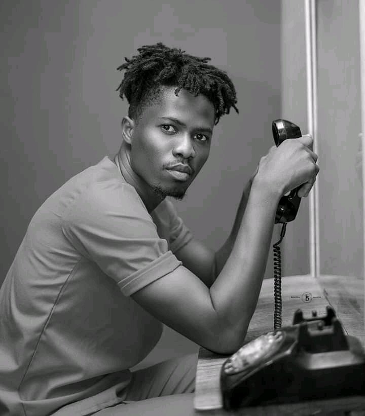 MinajTaadi's tweet photo. @KWESIARTHUR_ now its lyk someone turrned on de light for kwesi 😂
Please more bangers wai https://t.co/mJtCp1ceCs