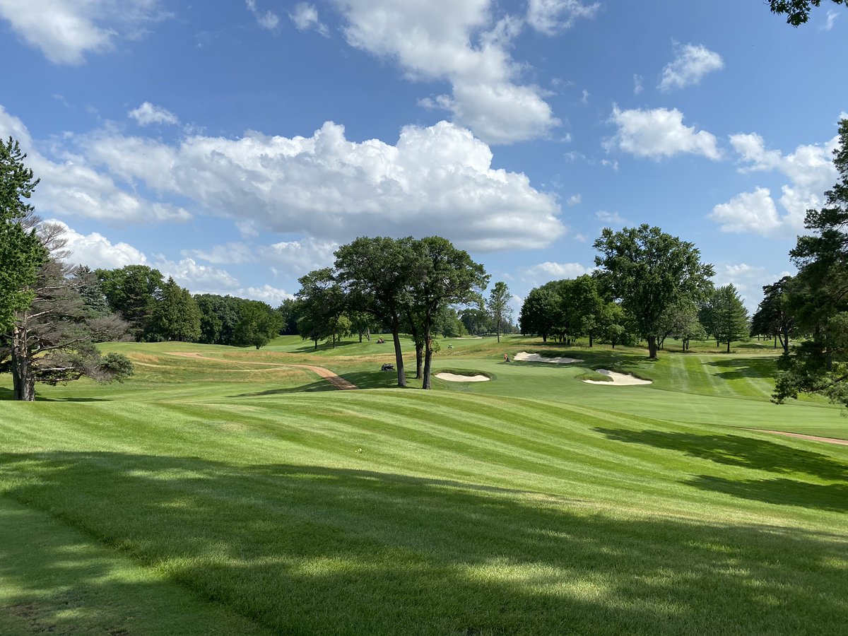 JustinEllison30's tweet photo. We shut @OakRidgeMN down 11 months ago for regrassing and course renovation. Tomorrow the members get their course back. And I think itโs pretty good. Congrats @kranz_todd!!! We made it. #oakridgemn #gotbent https://t.co/HXQrPmC6OC
