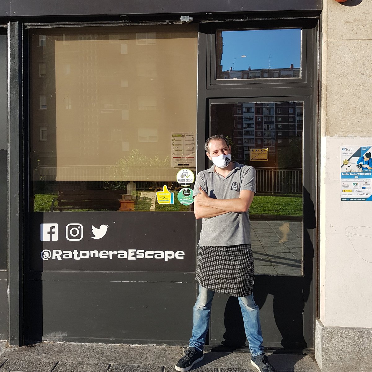 RatoneraEscape's tweet photo. 🔛 ¡Todo 🆗 por aquí! 👍
¡Estamos muy contentos con la acogida que está teniendo el nuevo juego! ✈
¡Diversión asegurada, escapistas! 😁
#Escapemos #EscapeRooms #Bilbao #EscapeRoomsBilbao #EscapeRoomVuelve #LaRatoneraEscapeRoom https://t.co/vWSHeomAU0