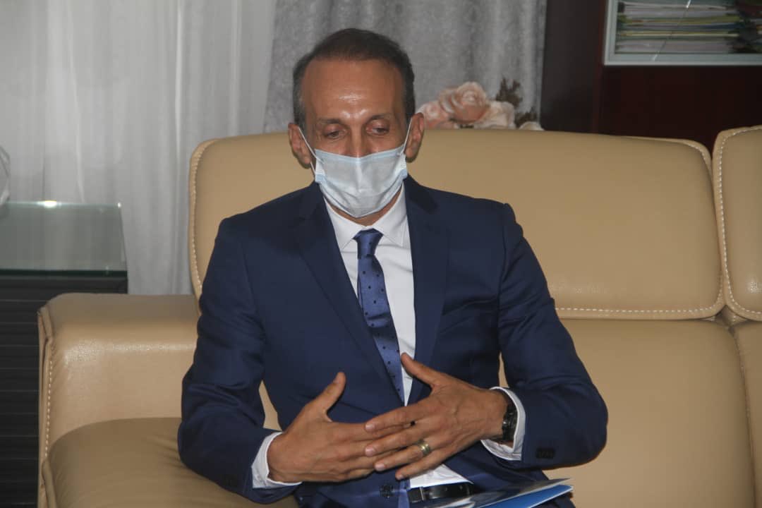 SE Monsieur Mamadi Touré, a reçu ce mardi Dr. Vincent MARTIN.
Le diplomate onusien 🇺🇳 est venu présenter la lettre de mission le désignant en qualité de Coordonnateur Résident du Système des Nations Unies en Guinée 🇬🇳. <a href="/GouvGN/">Gouvernement GN</a>