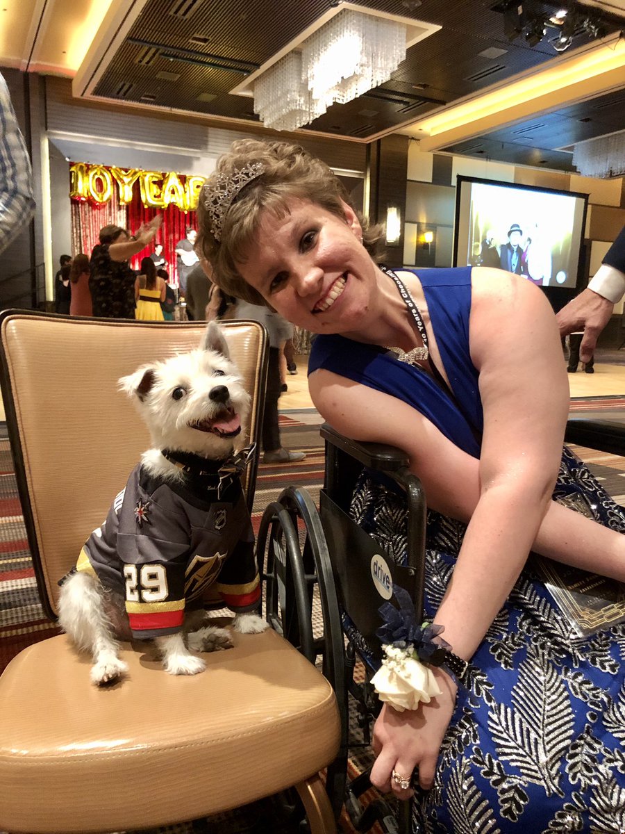 BarkAndreFurry's tweet photo. @icehockeystick My buddy @OvietheBulldog and I attended @joypromlasvegas last year and had a blast!
~ Bark🐾 https://t.co/ubSGtalFOi