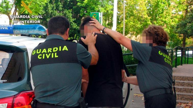 Mrlopera__'s tweet photo. 🚨ULTIMA HORA🚨
Prisión sin fianza para el peluquero de Messi

#fijarzebien https://t.co/Tzbeh96INF