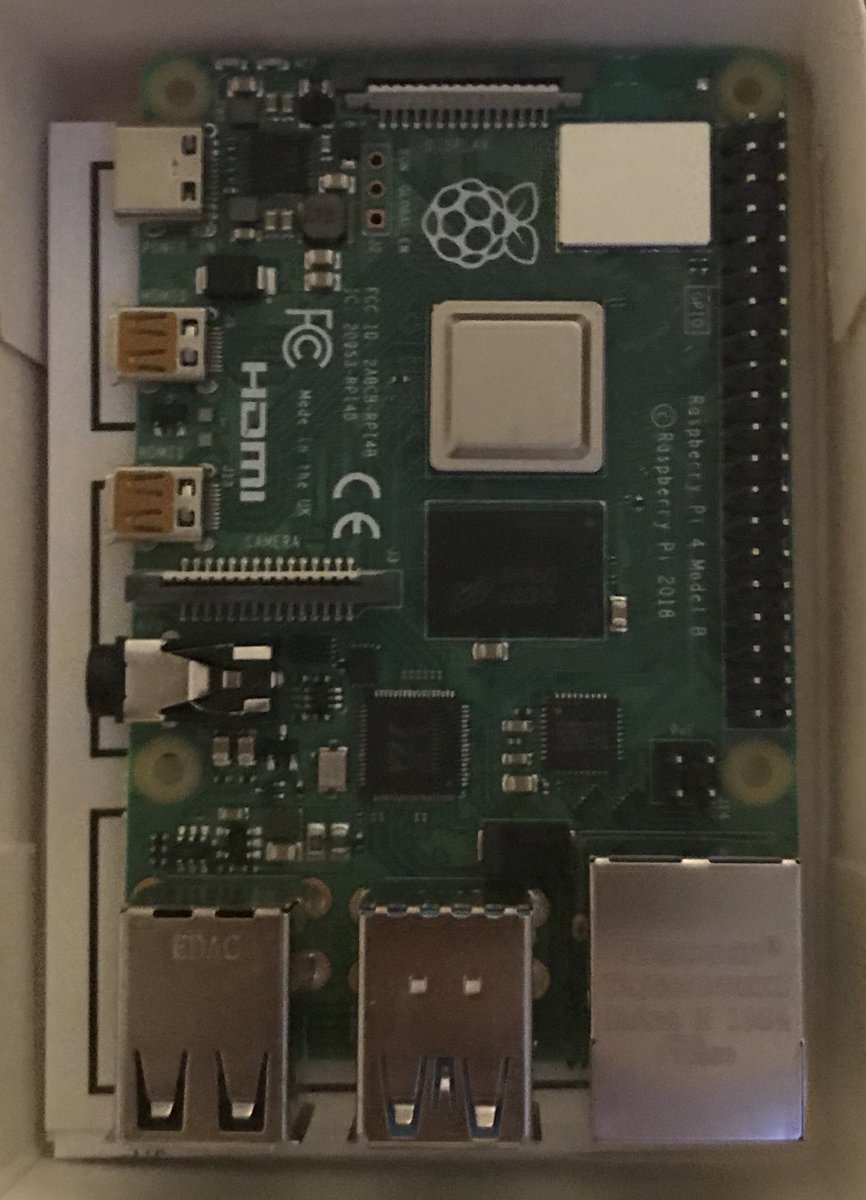 MatElameer's tweet image. Had a bad day at work, but this little beauty arrived in the post whilst I was out and all is right with the world again ☺️
#radres #codingtwitter #raspberrypi
