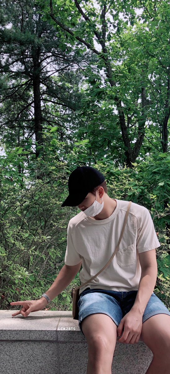 lckzbts's tweet photo. 『 KIM NAMJOON 』 < Twitter Update >

✱ Lockscreen edit

→ Rt if saved
→ ♡ if liked
→ Screenshot if used

♡ Be honest ♡

∴ #RM  #NAMJOON #남준 ∵

HQ: https://t.co/MBIvk7qfDS
https://t.co/xpVcmwzbRV
https://t.co/mAZ2jWxcBZ https://t.co/SbfUMOB7es