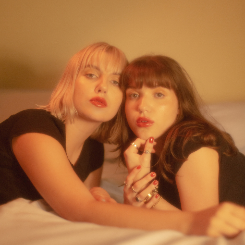 Let's all cuddle up to the self-titled debut release from Gold Coast duo <a href="/lovelevelmusic/">Love Level</a>: wp.me/p2iymy-ncJ

(cc: <a href="/Mammal_Sounds/">Mammal Sounds</a> &amp; <a href="/gyrostream/">G.Y.R.O.</a>)