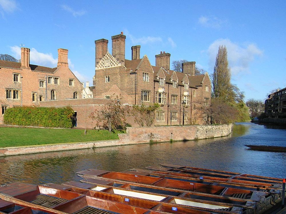 MAGDALENEBeautiful riverside location but pretty conservative, with the May Ball being one of two in white tie. Rowan Williams is the master. Formals are pretty and candlelit but the food is dreadful. Mispronunciation danger: (mɔː.də.lɪn / Mor-de-lin).Formal rating: 2/10