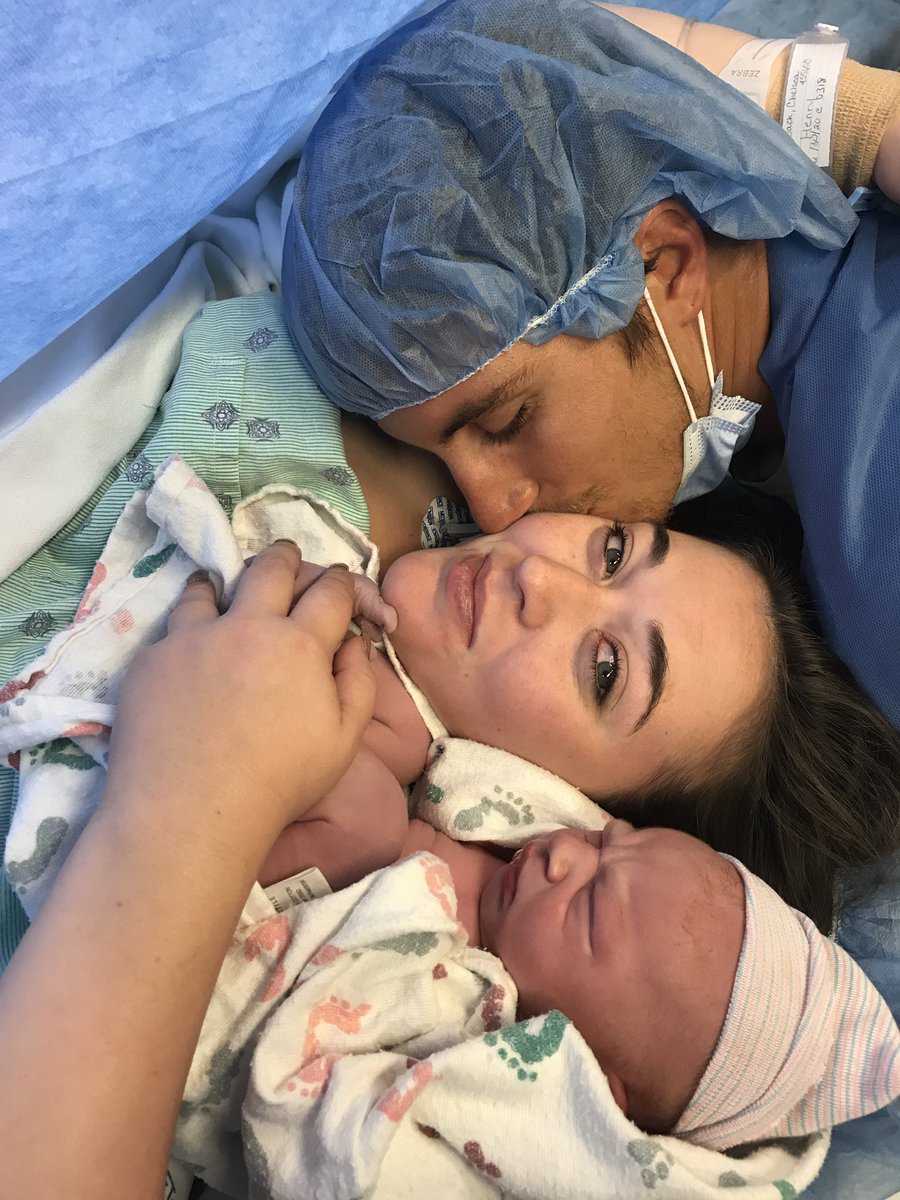 ChelseaBack2's tweet photo. Easton Thomas 8 pounds 20 inches, born 3:18 am! I never know I could love someone this much💛😭 https://t.co/qEfcg7HYkv