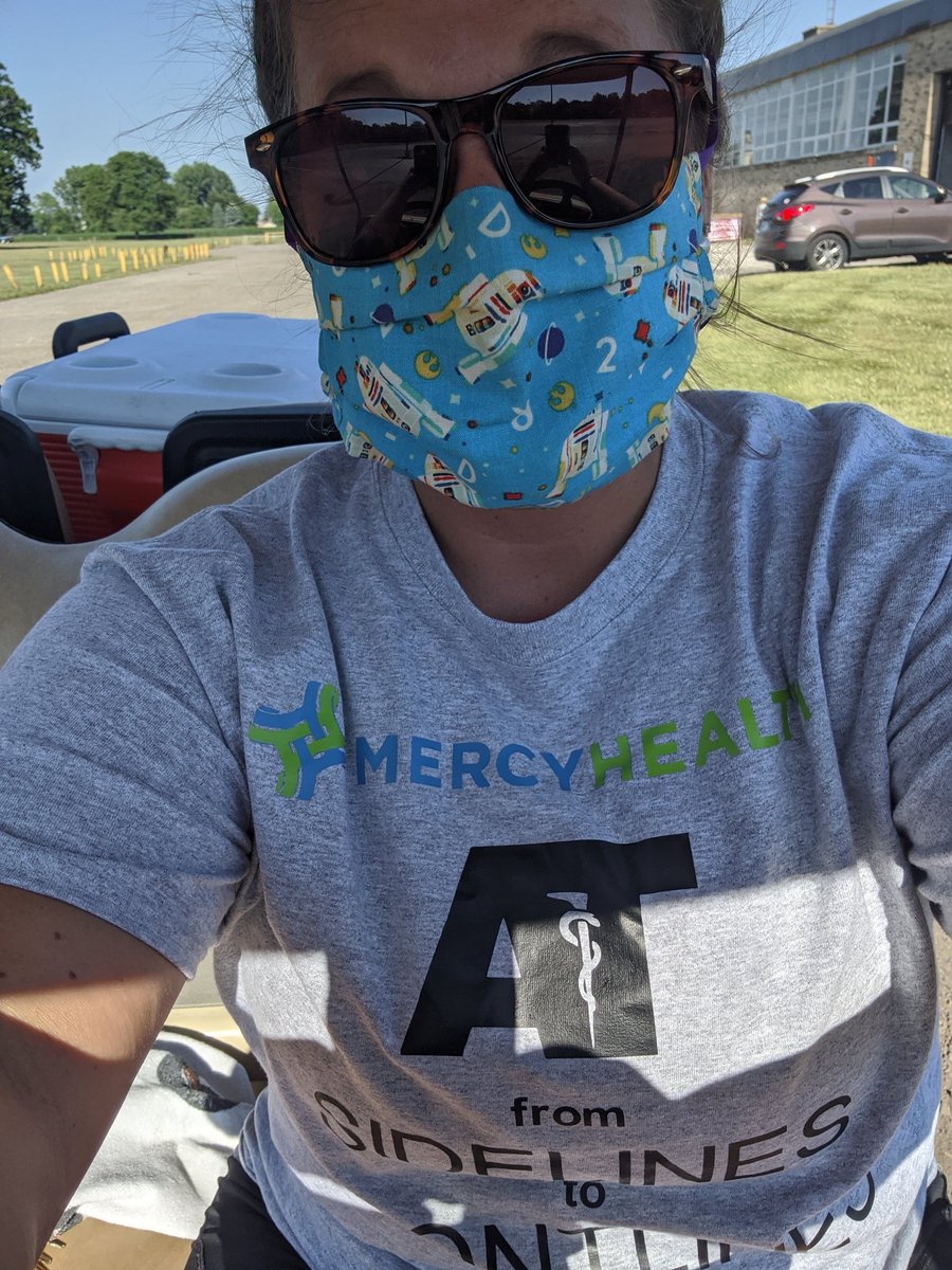 EMSportsMed1's tweet photo. Masks from @AW_SportsMed and a shirt from @OtsegoSportsMed I'm blessed to be able to be back at work and to have some commemorative gear from our time on the front lines with some of the best coworkers @mercy_health has to offer #sidelinestofrontlines https://t.co/ac0FypXSpE