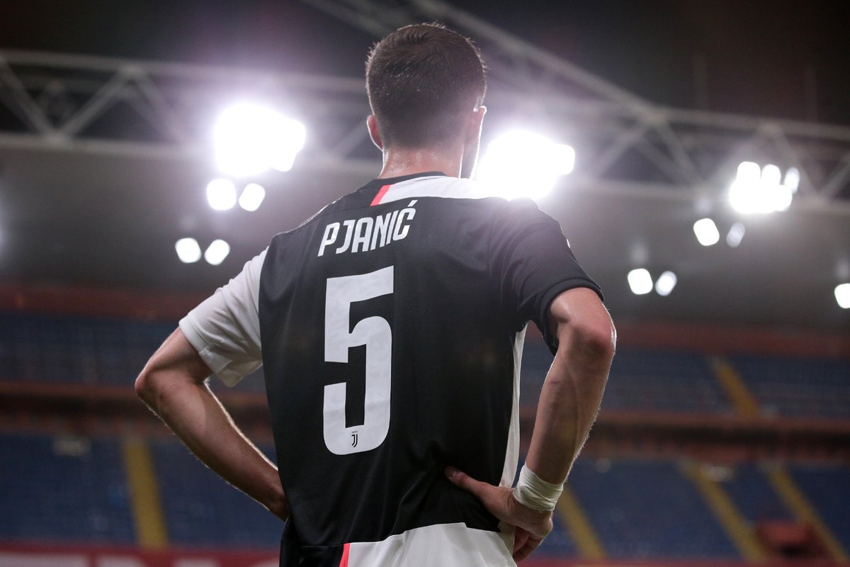 Miralem_Pjanic's tweet photo. Il massimo é il minimo che posso prometterti ❤️🎹
#GenoaJuve #FinoAllaFine  @juventusfc https://t.co/X329aNFs2U