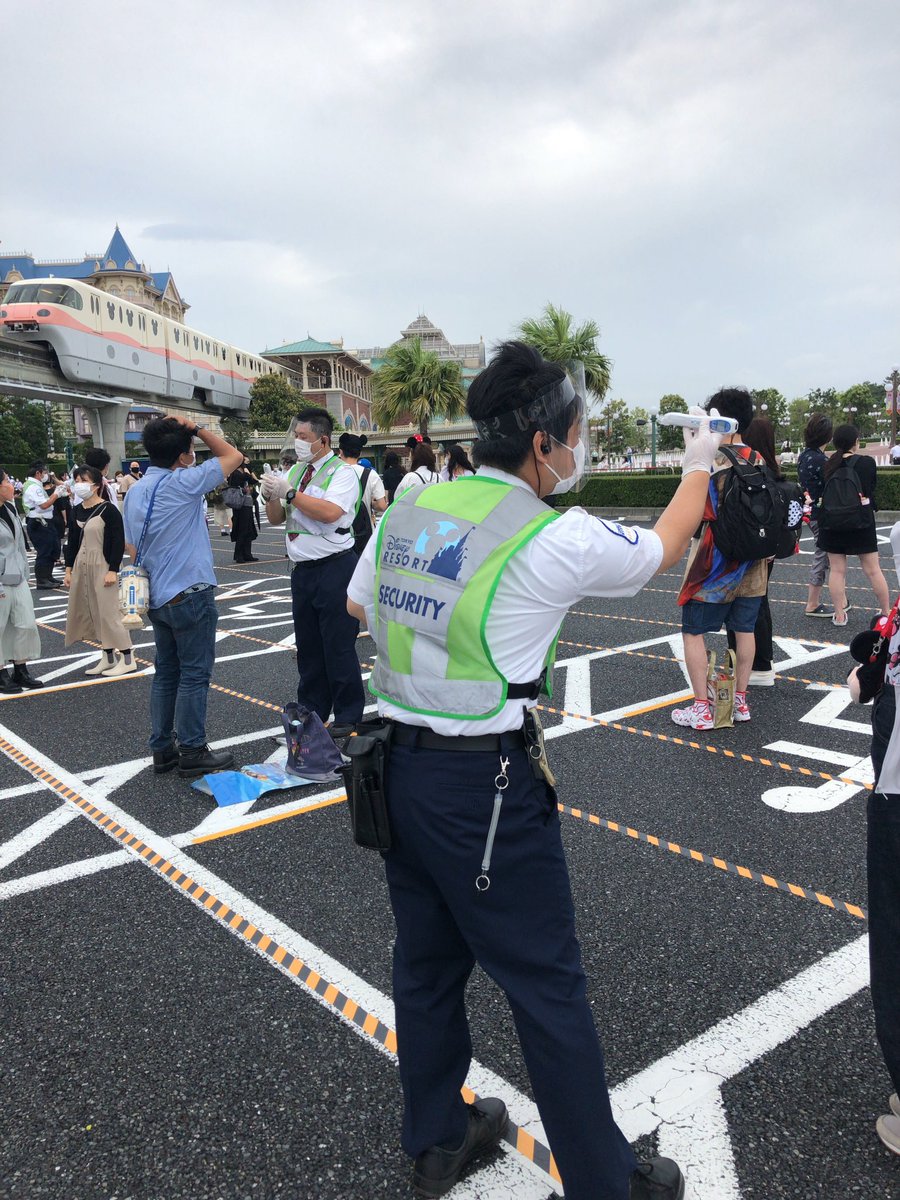 キャスト 4ヶ月お待ち頂いたんで 30分なんてすぐですよ 123日ぶりの再開となった東京ディズニーリゾート実況 Tdr Now Togetter キャスト 4ヶ月お待ち頂いたんで 30分なんてすぐですよ 123日ぶりの再開となった東京ディズニーリゾート実況 Tdr Now Togetter