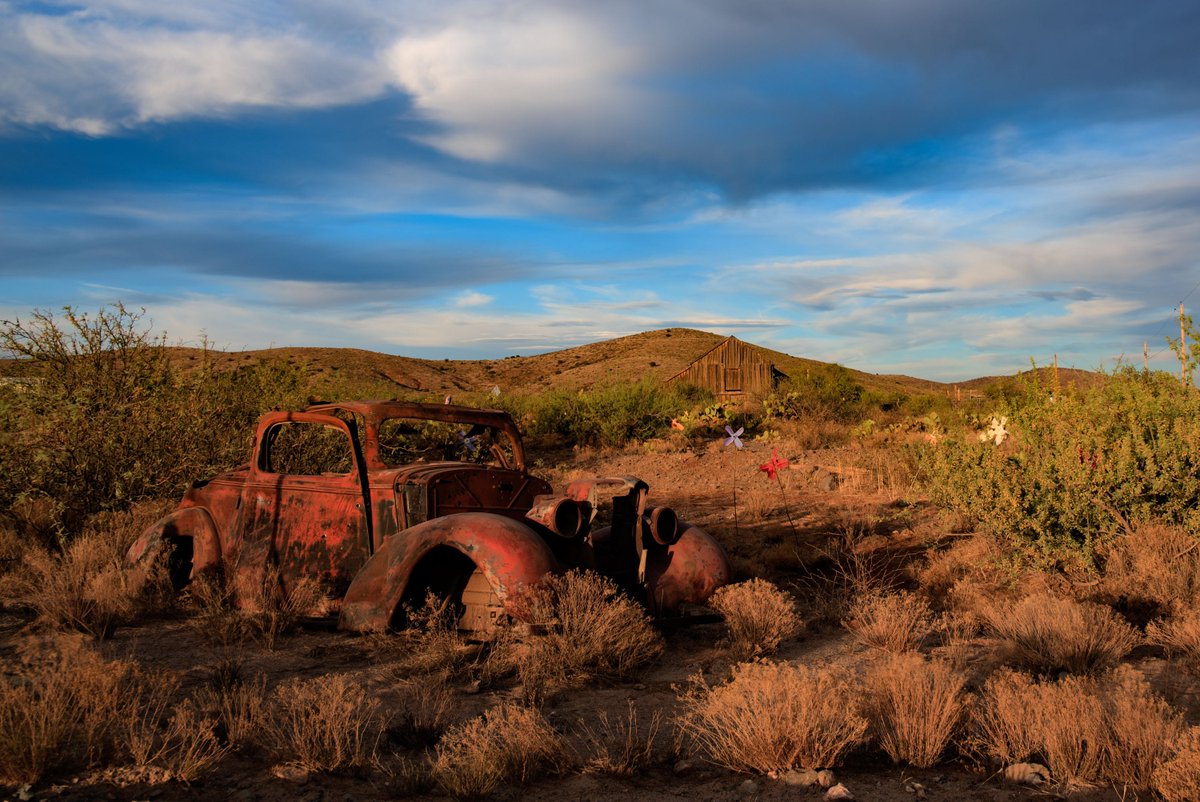 mockingbirduav's tweet photo. Excited to share the latest addition to my #etsy shop: Abandoned Car - Abandoned South West - Abandoned Places - Arizona - Fine Art Photo https://t.co/uZV1GOWErv #colorphoto #abandonedbuilding #southwestart #abandonedart #ghosttownart #cordeslakes #cordesjunction #maye https://t.co/Z8bCqV0u73