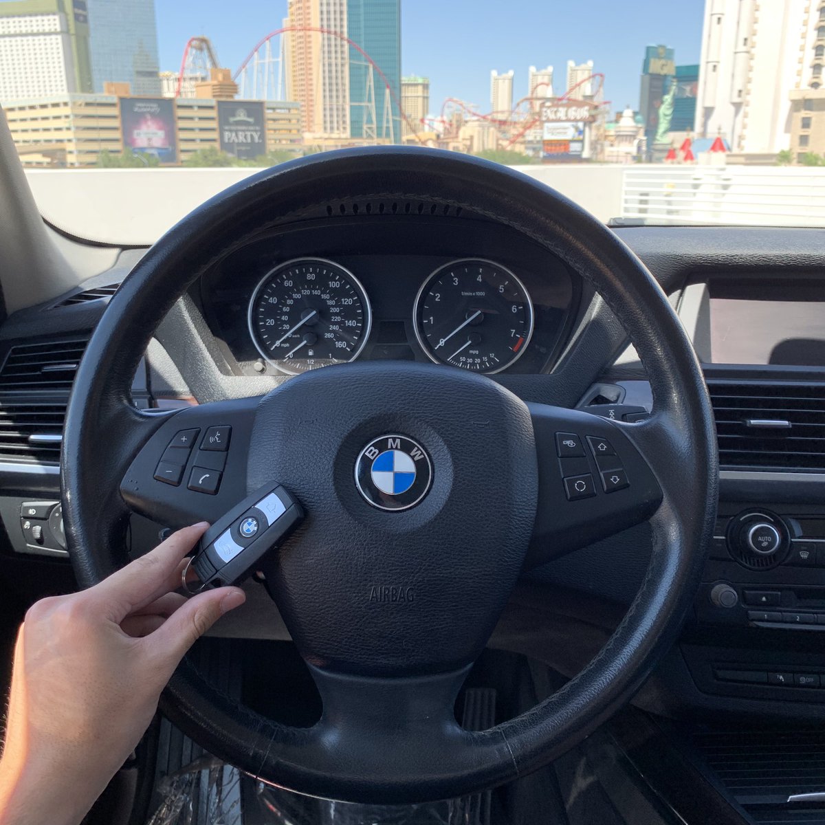 2011 BMW X5 Premium!
Old, but still drives like new‼️

#bmw #bmwx5 #bmwforsale #carsforsale #lasvegasautosports #lasvegas