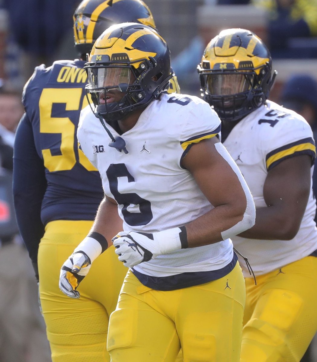 PFF_College's tweet image. FBS teams with 40%+ QB pressure rate

▫️ Michigan - 45.1%
▫️ Pittsburgh - 41.4%