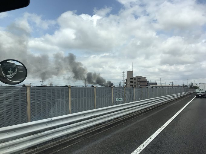 火事 愛知県一宮市多加木4丁目で火災 大きな黒煙上がる 火柱上がってた 現地の画像や動画まとめ まとめダネ 火事 愛知県一宮市多加木4丁目で火災 大きな黒煙上がる 火柱上がってた 現地の画像や動画まとめ まとめダネ