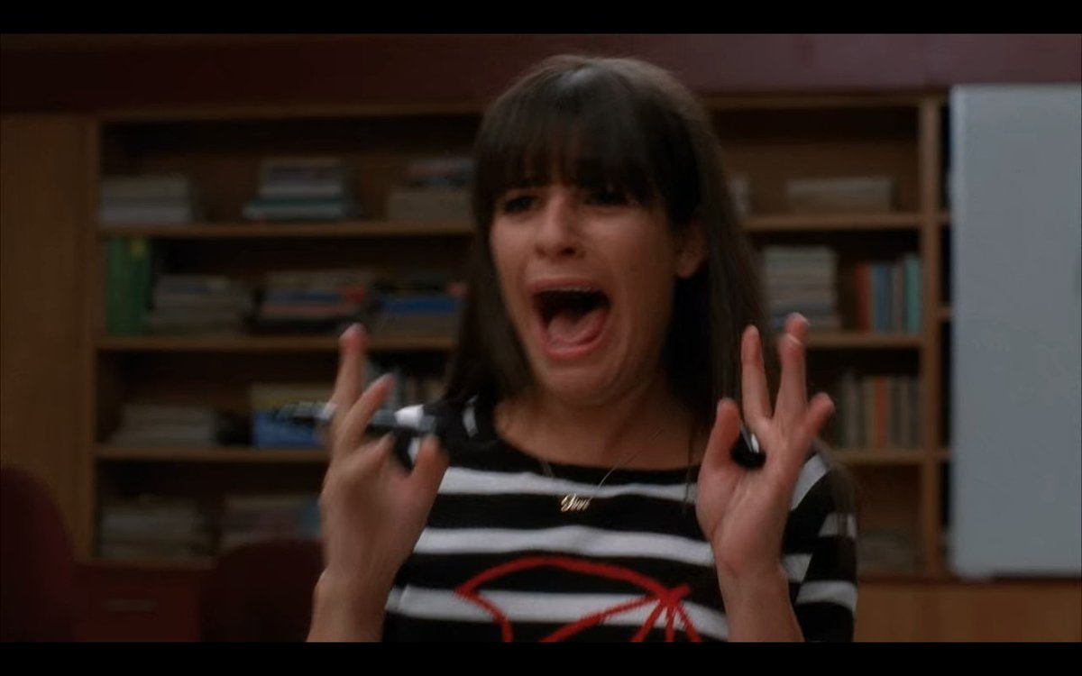 S2E7these two pics perfectly depict the entirety of glee