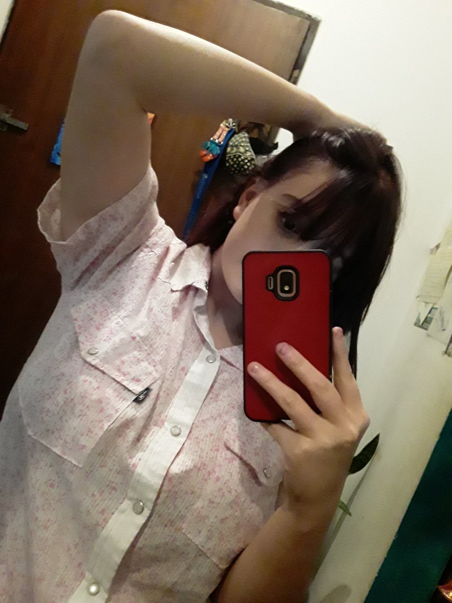 limerenceangie's tweet photo. #selfieforlua la mas fea soy y siempre tarde https://t.co/ERnvOfUcWc
