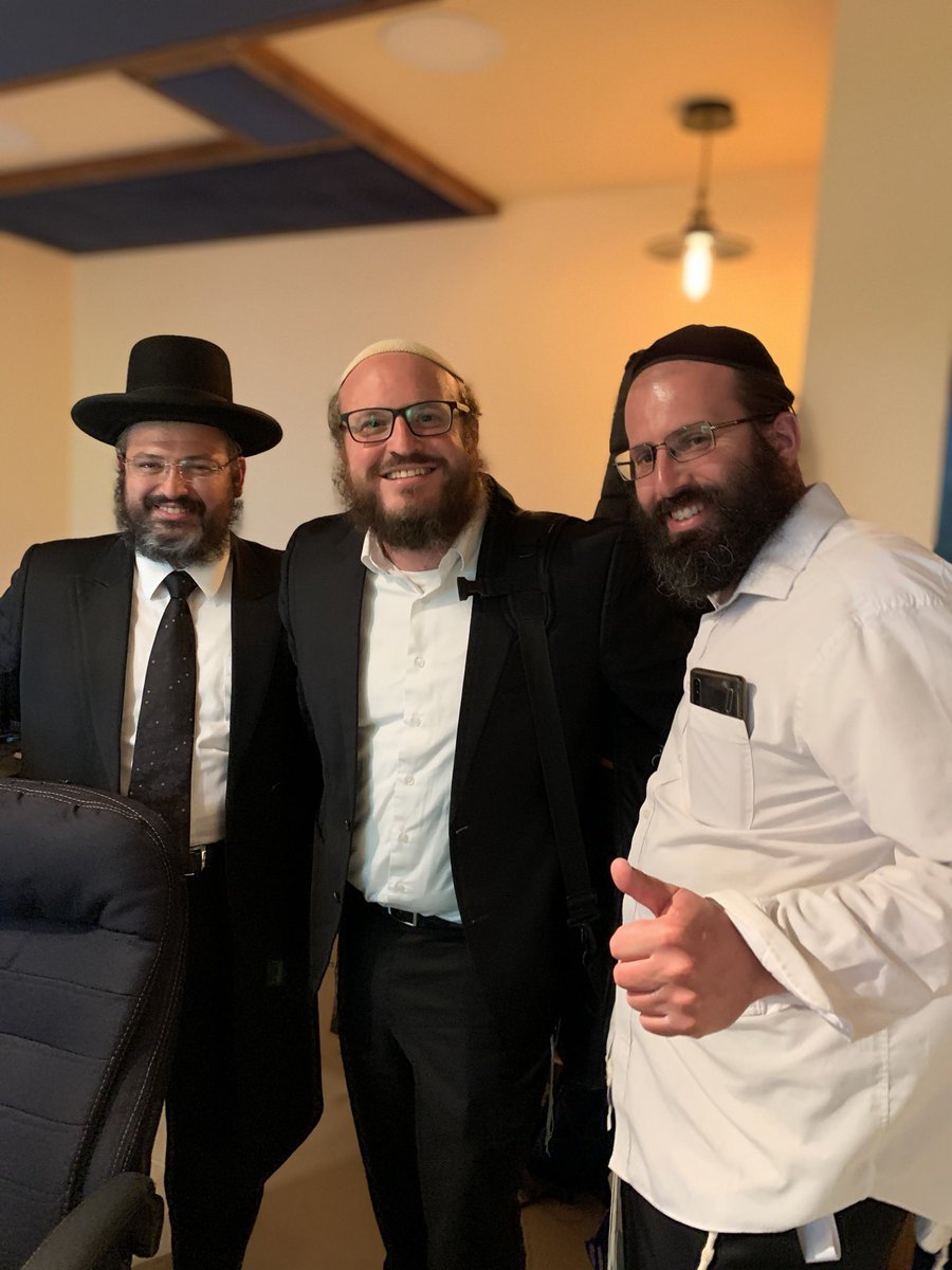 GoldsmithEli's tweet image. A great night in person and online of #unityevents and #UnityProjects!
For #unity booking email UnityInspiresProjects@gmail.com
#shlomokatz #nissimblack #chabad #breslev #unityinspires!