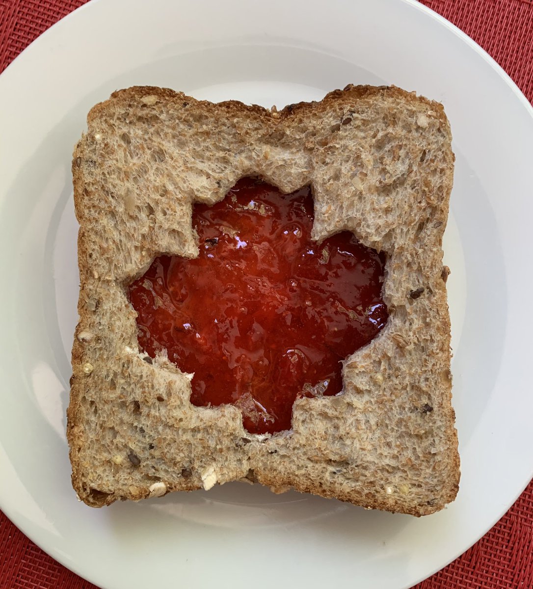 We are now closed @COBSTheBeach and will open at 8 a.m tomorrow morning for Canada day! #shoplocal #staywell #celebrate #fresh #ohcanada #cobsbread #countrygrain #picnicsandwich #homemadejam #tofoodies #yyzeats