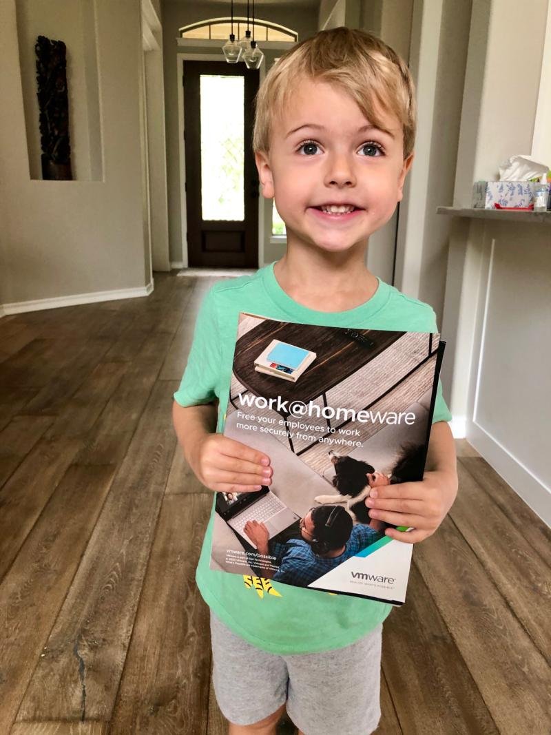spoonen's tweet photo. Nicely done @justinmcgarry, love this post #VMwareAds https://t.co/Mh84yZsMt0
@VMware = Work @ Home ware https://t.co/9yvluFwEQC