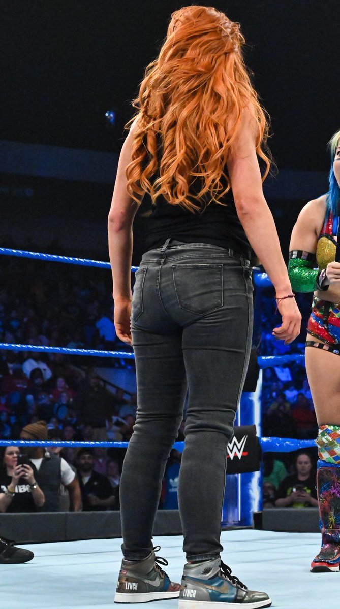 And I will finally end this thread with one of my favs:When she wrestled in jeans, I WAS ALL THERE FOR IT. it showed how badass she really was. Legit one of my most fav segments ever!!