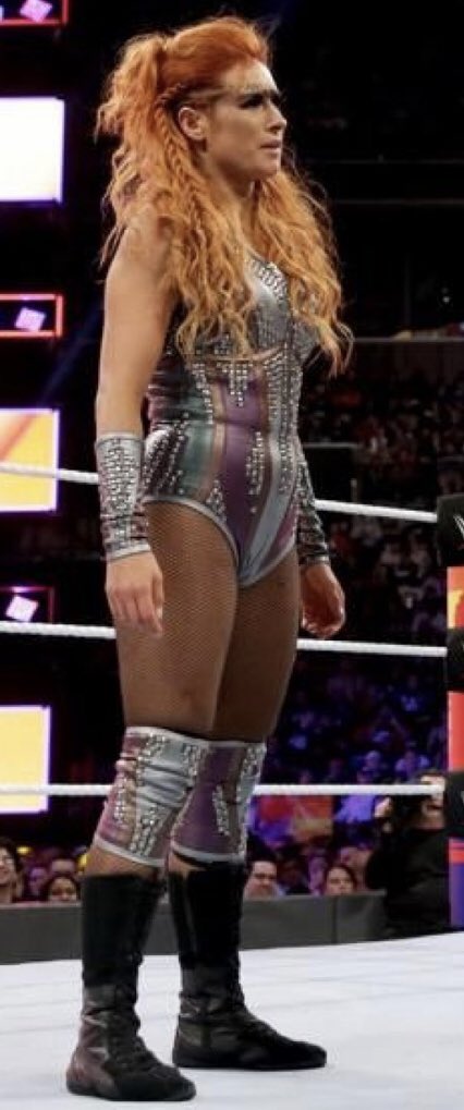Starting off with her best gear ever, her summerslam 2018 gear SOLD. she should definitely bring this back! Her best look period.