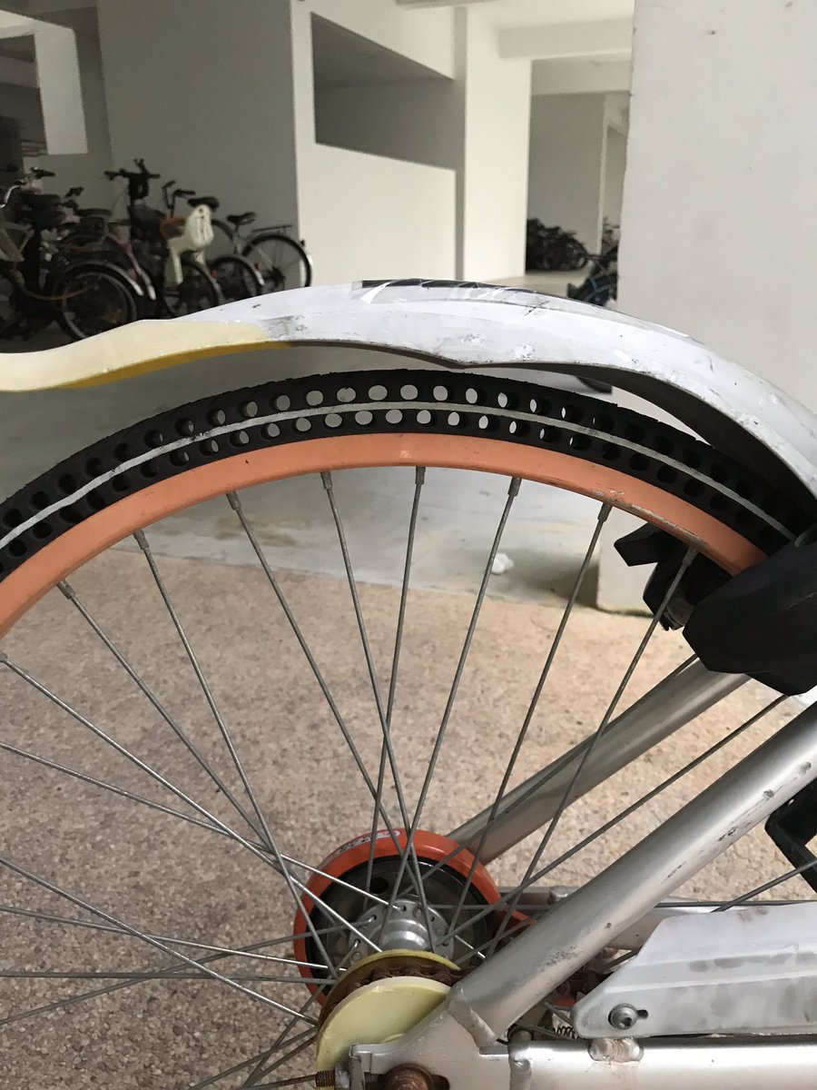 Rental bike commute is super cheap. Comfortable UI app. Also the tires aren’t inflatable ones, so less/no chances of puncture. Ensures mid trip discarded/abandoned inventory, low maintenance.