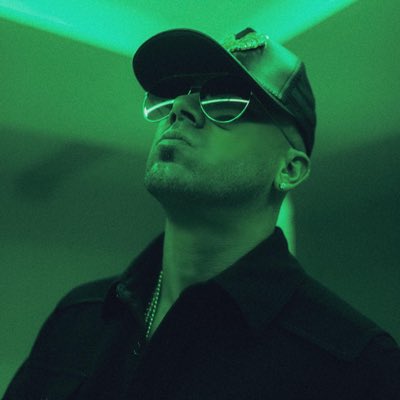 wisin's tweet photo. #NewProfilePic https://t.co/zbAc4BWzah