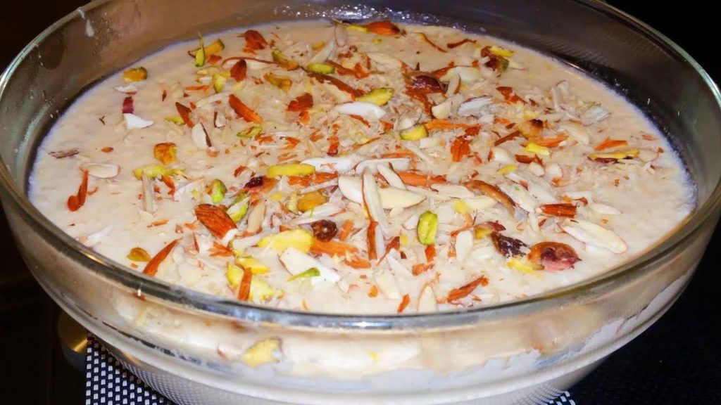 Sabina_Writer's tweet photo. Time to share pics of yummy Pakistani food that Zara loves:
Zarda, Kheer, Nihari & Shami Kebab. Link to recipes in the thread. @ireadya @scholasticCDA #MuslimYA #ZaraHossainIsHere #DiverseYA #PakistaniFood https://t.co/Jx27uRluCi