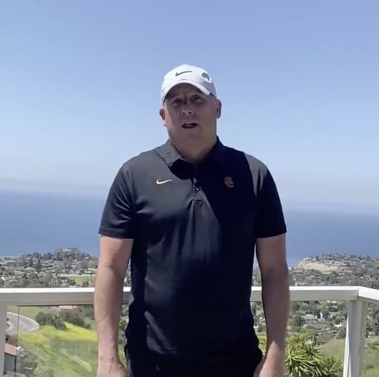 csc96_'s tweet photo. #USCgetsRecruits
Coach Clay Helton not so much https://t.co/utStmJgmxl