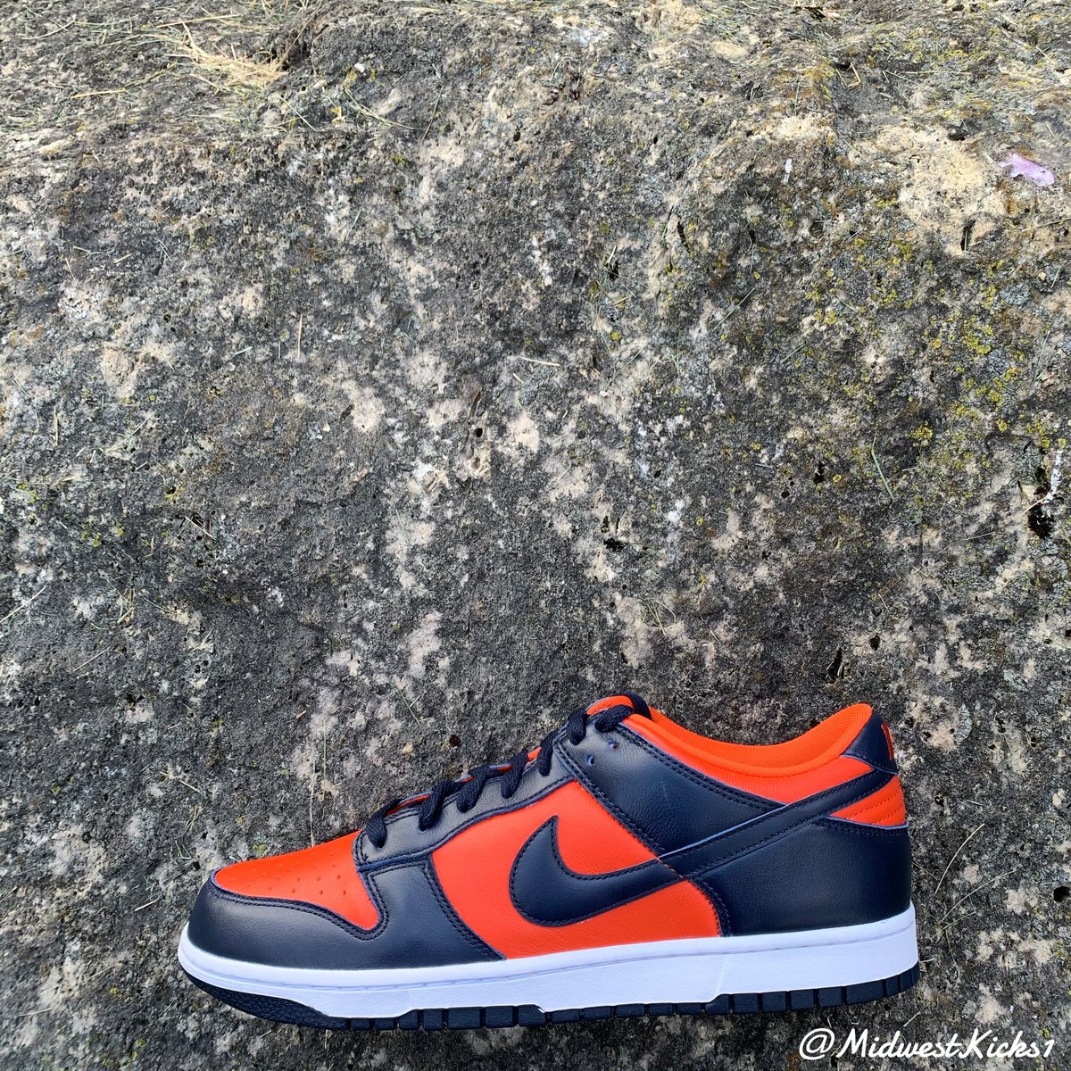 MidwestKicks's tweet photo. Nike Dunk Low “Champ Colors”
Size 10.5 | $309.99 w/free shipping 

https://t.co/dnyq9Cf8cj https://t.co/xD6O63kDdn