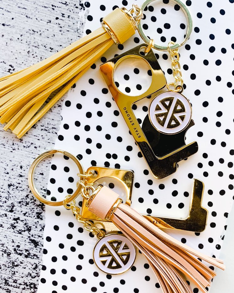 piecesofmeco's tweet photo. our Don’t Touch That! keychains come in blush pink, black, yellow, aqua, and a men’s style !💛🖤 https://t.co/DEMUUX8CrB