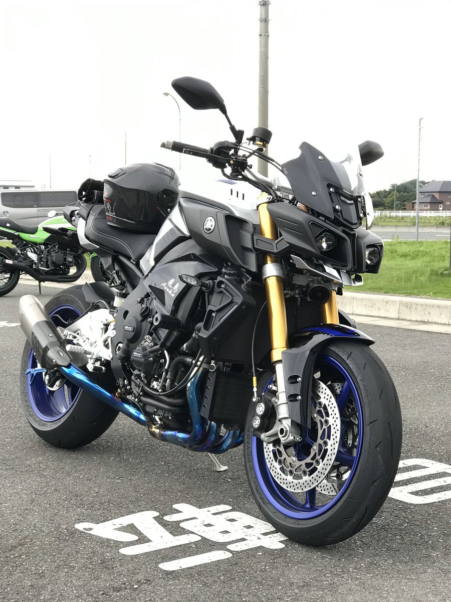Minoru04473266's tweet photo. 日曜日の天気が晴れから曇り（降水確率50～70％）に変わった。
先月はとある理由から封印してたMT-10、久しぶりに動かしてやろうと思ってたのに･･･😢 https://t.co/bNa1ydHsOQ