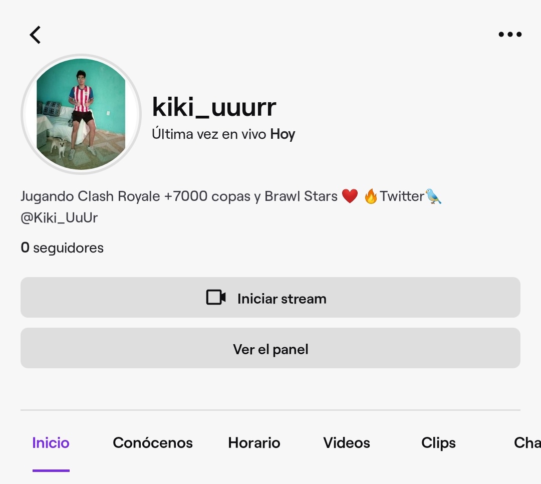 Por si gustan seguirme 🥰 
 twitch.tv/kiki_uuurr?sr=a