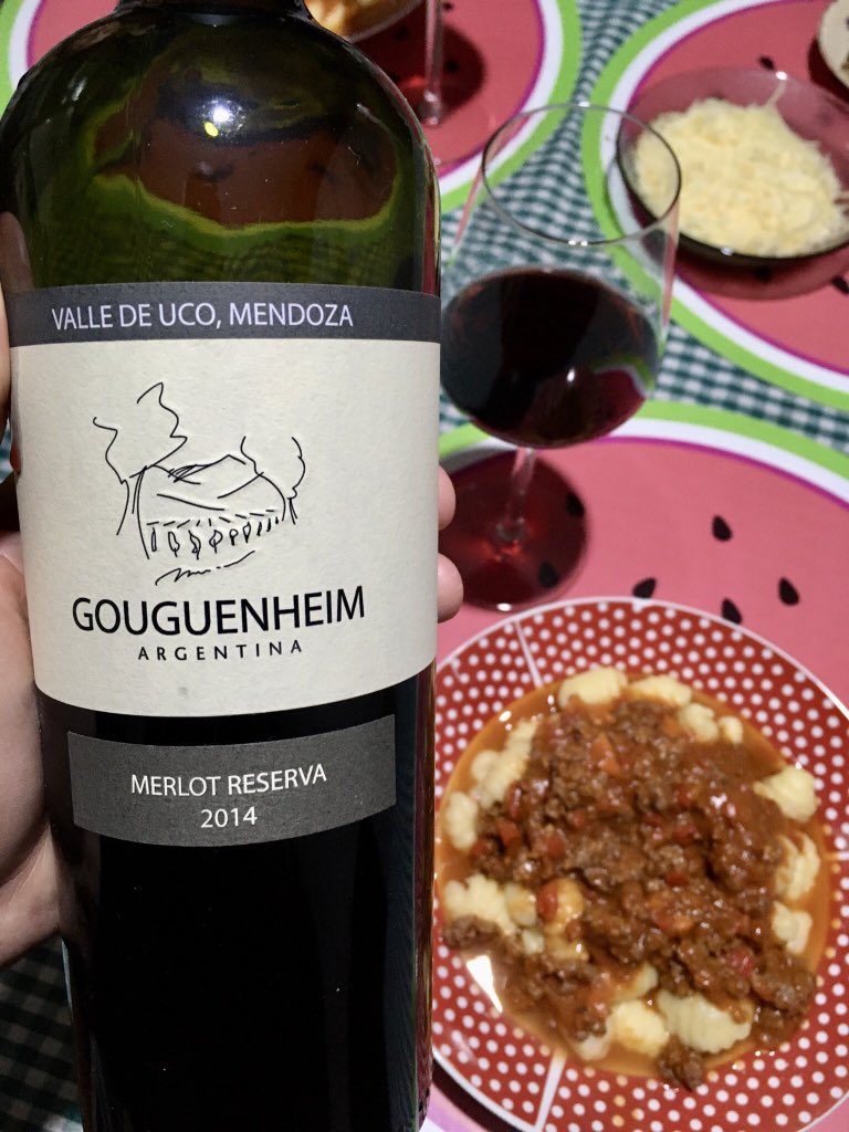 Noche de martes <a href="/soldadosmerlot/">#SoldadosDelMerlot</a>, noche de Mirlo!!! Que bien se acompañaron los ñoquis del 30 con esta cosita linda de <a href="/GouguenheimWine/">Gouguenheim Winery</a> ❤️🍷