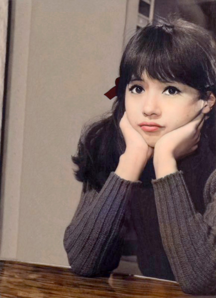 Twitter 上的 Sat C 小悪魔かわいい なんか宮﨑あおいっぽい 加賀まりこ 小悪魔 1968年 24歳 奈々とその母 レトロガーリー カラーライズ 60s Kawaii T Co E6vlx8dopo Twitter