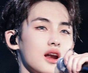 jis6nq's tweet photo. @universekidsz taeyong y yo la pasamos como el orto y sicheng se ríe de nosotros https://t.co/7nnQOwXptS