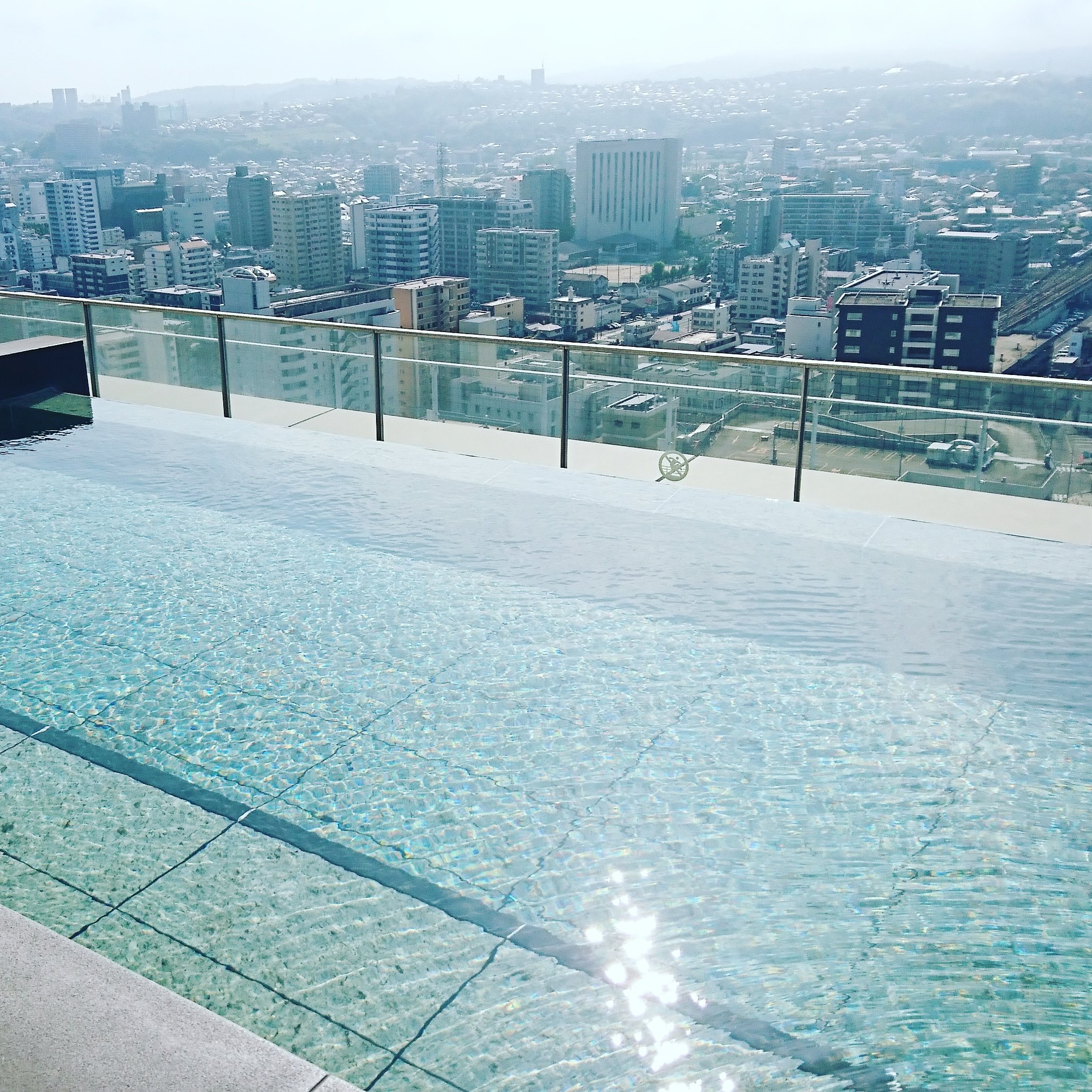 シティスパてんくう 炭酸泉の ぬる湯 おすすめです 暑いこの時期にはぜひ シティスパてんくう アミュプラザおおいた 絶景温泉 サウナ 日帰り温泉 T Co Zvrpdjmmiu Twitter