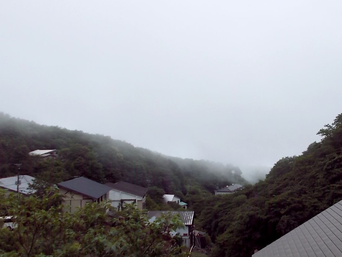 تويتر 高湯温泉 公式 على تويتر 今日の高湯温泉は曇り 霧で視界が悪い場所もあります 浄土平 も曇り 気温は14 0度 弱い風です 今日のレストハウスは臨時休業です 高湯温泉 天気 ライブカメラ T Co J7xrmodvse