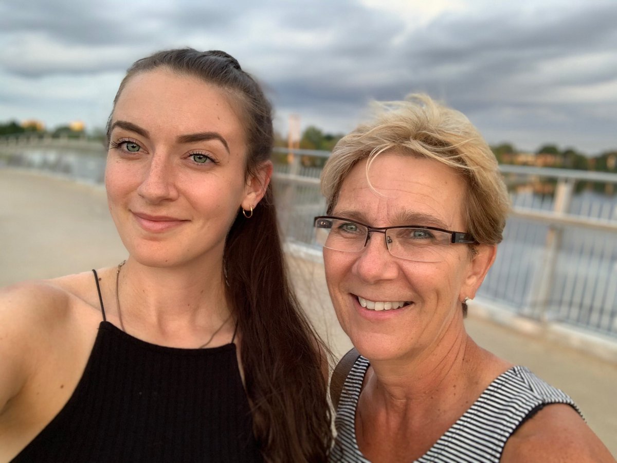 peb167's tweet photo. Spent a couple of days in Ottawa with this pretty lady. We covered a lot of ground on foot. #ottawa #nationscapitol #iloveottawa https://t.co/qX0RrBicPy