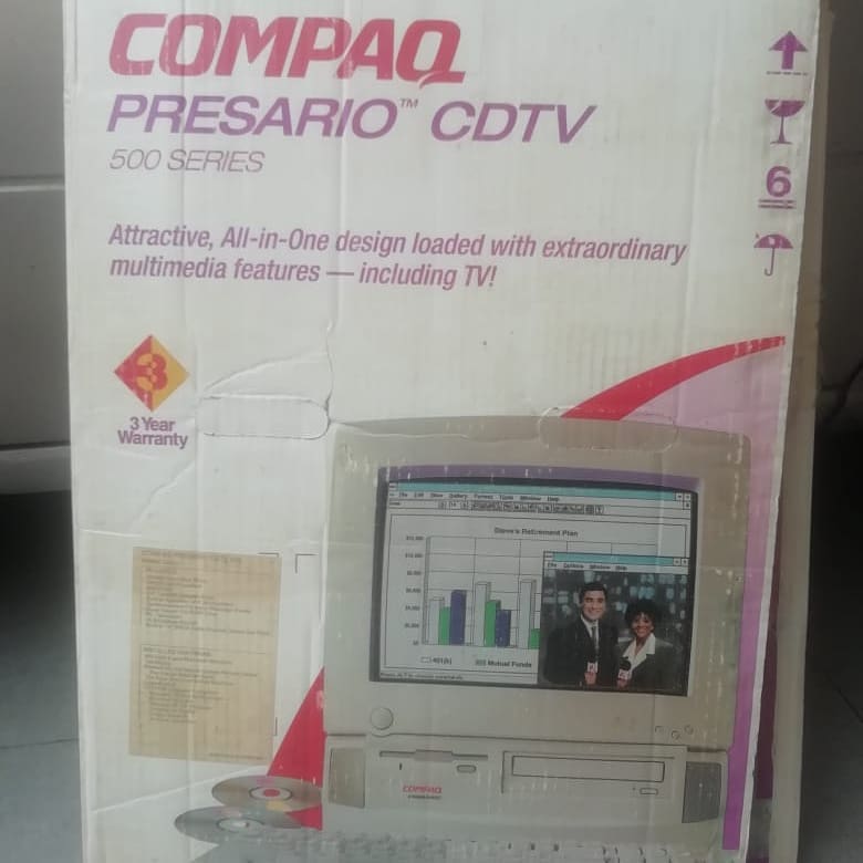 rubenalcivar's tweet image. GRACIAS Padres por creer en mi hace 25 años mi primera compu, era como comprarte un carro en ese tiempo, la dañe por curioso y la arregle el mismo día que llegó; anecdóticamente la compré en #telcodata y hoy soy parte de @TelconetLatam y si..lees bien dice 8 Mb de Ram jajaj