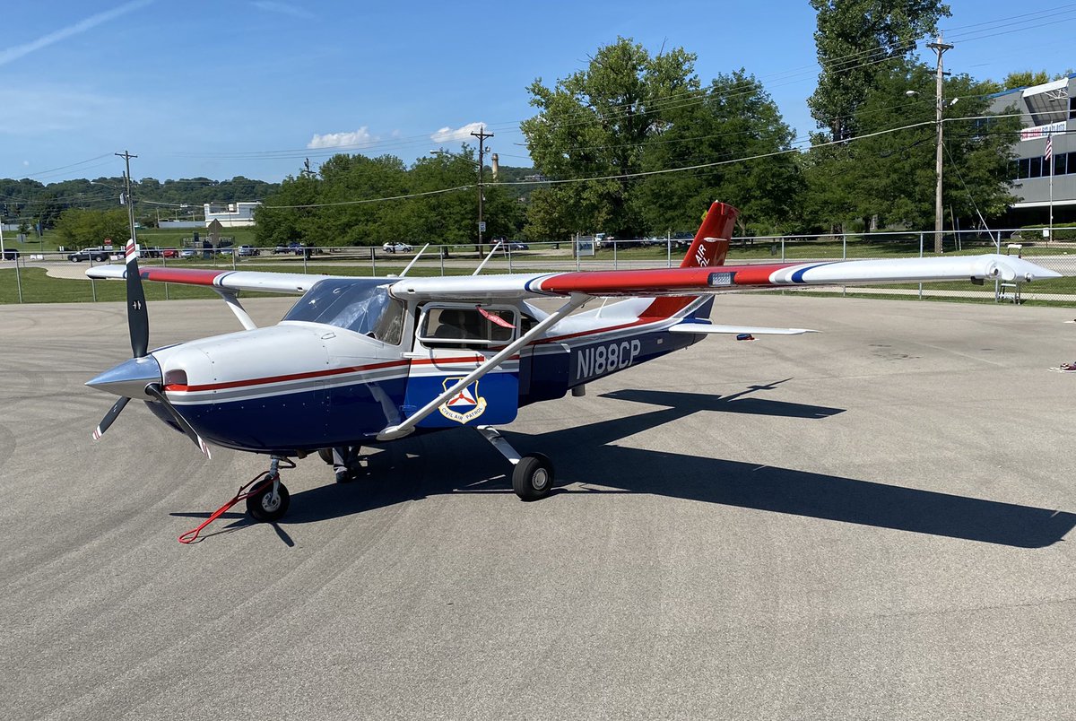 Almost six years since I last flew a @Cessna 182 with @CivilAirPatrol, thanks to @usairforce funding for post-🦠 proficiency training. It was a perfect morning to fly @LunkenAirport supporting @KY073CAP. #GoFlyCAP