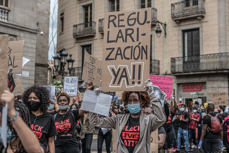 Uno de los colectivos más afectado son los inmigrantes. En ellos el paro se va a multiplicar x10 respecto el que registren los nacidos en España. 1/3 de los nuevos pobres del #coronavirus, va a ser migrante.

#LoImprescindibleEs #RegularizaciónUrgente
bit.ly/LoImprescindib…