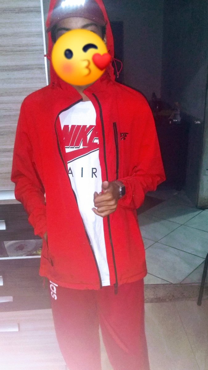 playboy_kj's tweet photo. Minha proteção e Deus 🎶🙌🙌 https://t.co/YgCVepu1cF