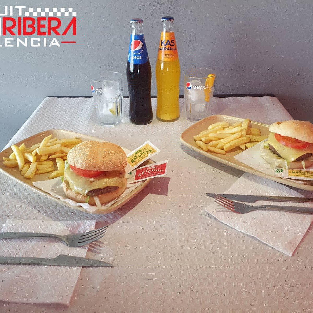 🍽️𝗥𝗘𝗦𝗧𝗔𝗨𝗥𝗔𝗡𝗧𝗘 𝗖𝗜𝗥𝗖𝗨𝗜𝗧 𝗗𝗘 𝗟𝗔 𝗥𝗜𝗕𝗘𝗥𝗔 

Os presentamos parte de nuestra nueva carta. Ven a degustar nuestros almuerzos populares, menús y cenas.⬇️ (cenas de Jueves a Sábado, sólo bajo reserva)
✉ Reservas@ciruitdelaribera.com 
📞661 53 47 70
OS ESPERAMOS!
