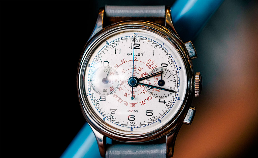 vintagewatchinc's tweet photo. Another iconic Gallet vintage watch is the Commander, manufactured between the years of 1938 and 1948.
Read the full article: Gallet Vintage Watches: History & Iconic Models
▸ https://t.co/ifv3elPTD4
#Multichron #GalletWatch #FlyingOfficer #Gallet https://t.co/HQHgKHABqj